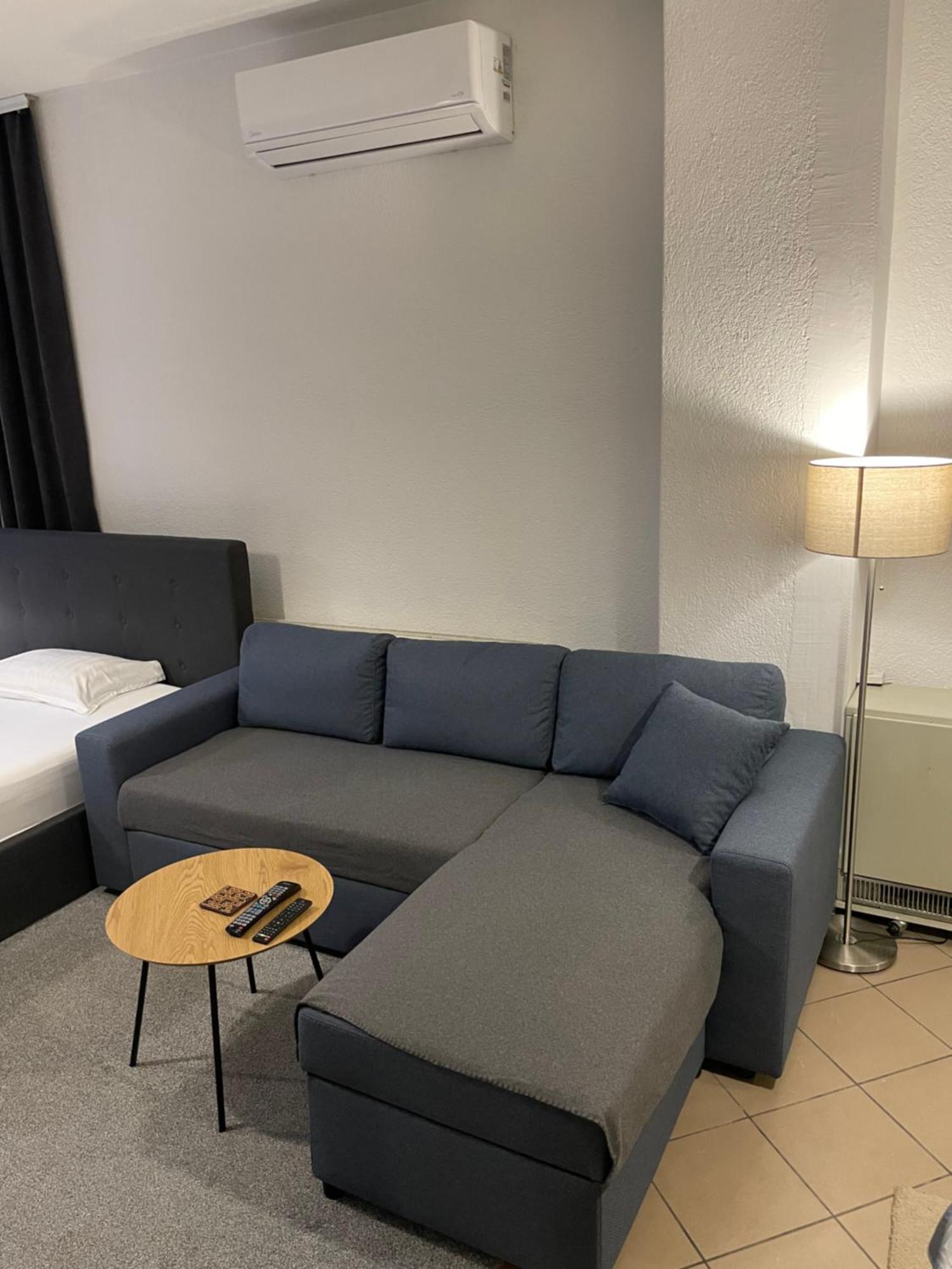 普里什蒂纳Friendly Rent公寓 外观 照片